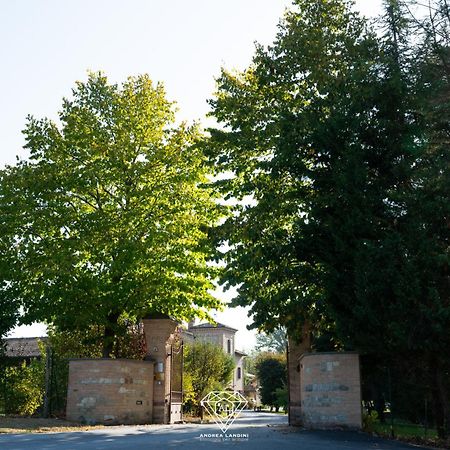 Vila La Rondanina Castelnuovo Fogliani Exteriér fotografie