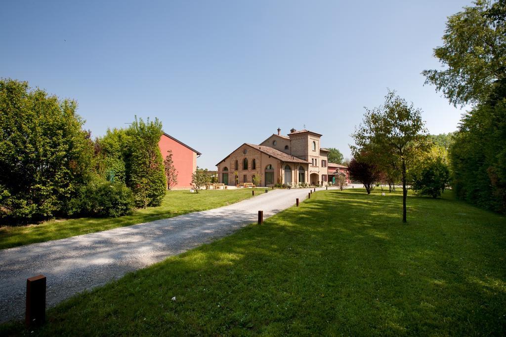 Vila La Rondanina Castelnuovo Fogliani Exteriér fotografie